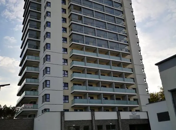 Aquamarina Onyx Seaside דירה *